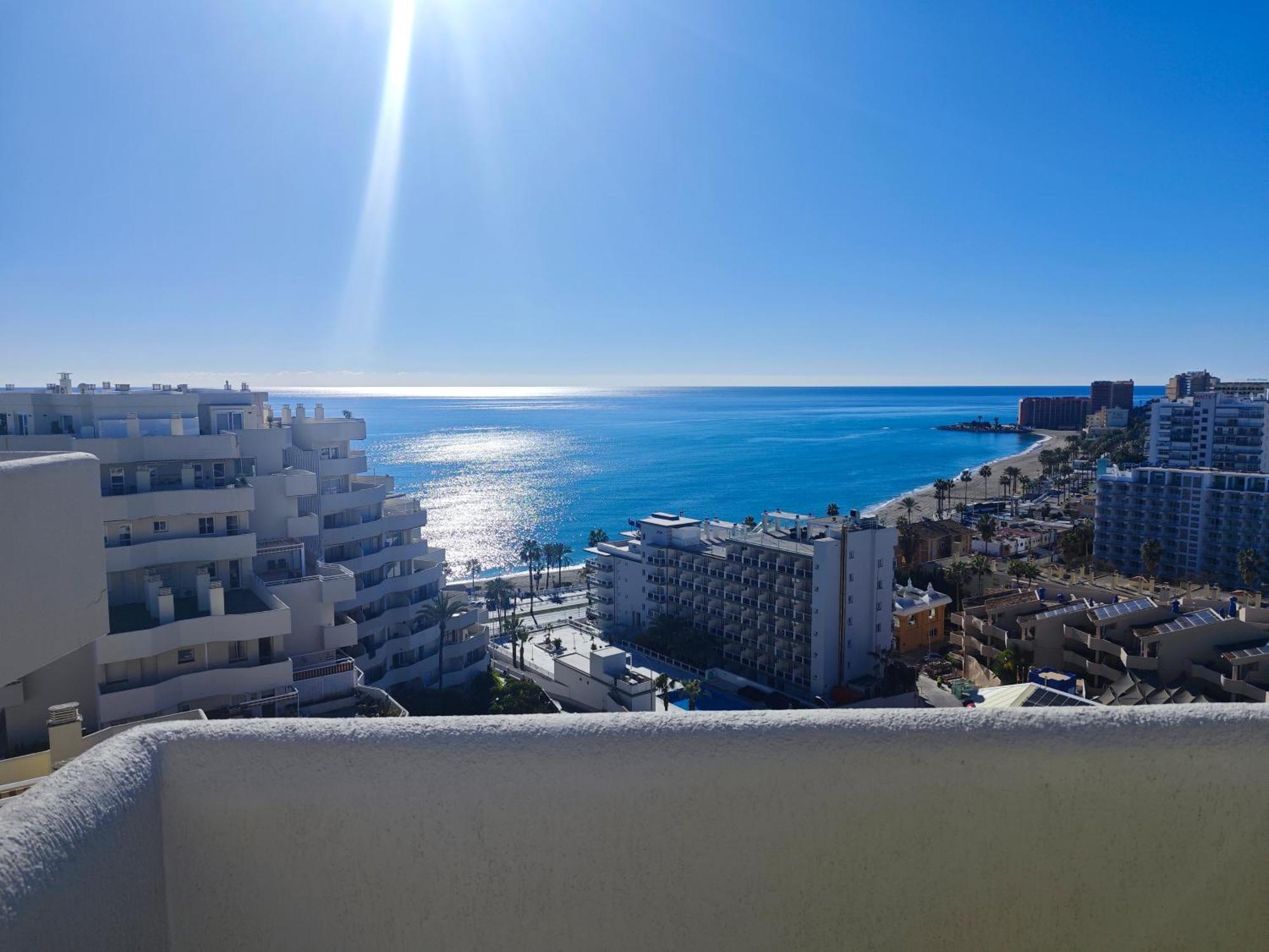 Apartamentos Holidays Benalbeach Benalmadena Exterior photo